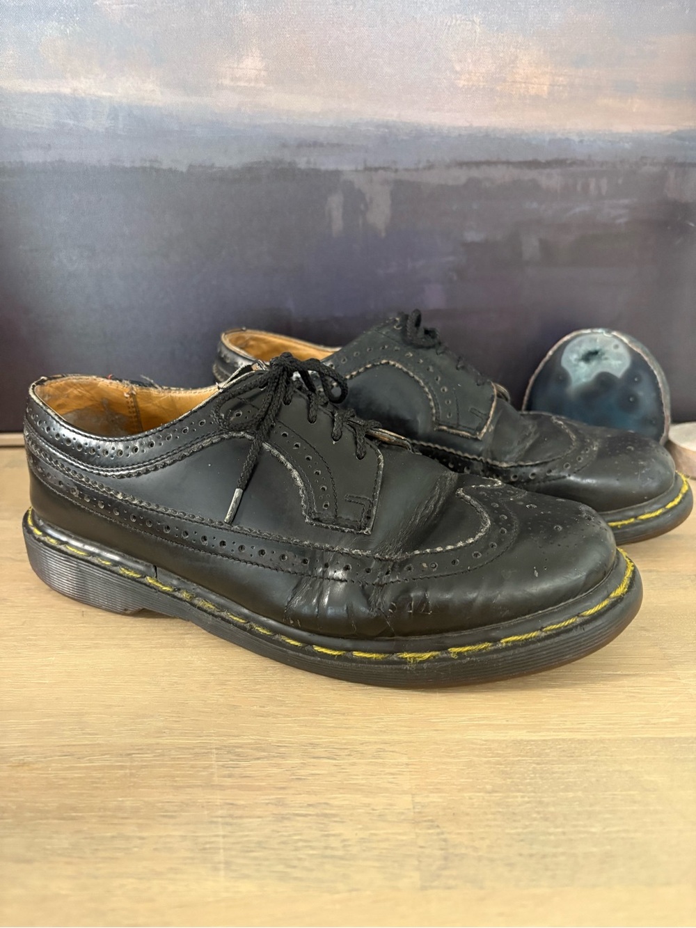 Vintage Dr. Martens Brogue Shoes Leather Wingtip Black Y2K 3989 England 8 Oxford